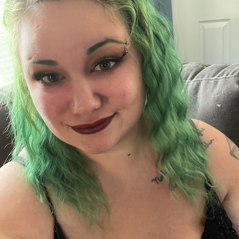 Meet your Posher, Stacy